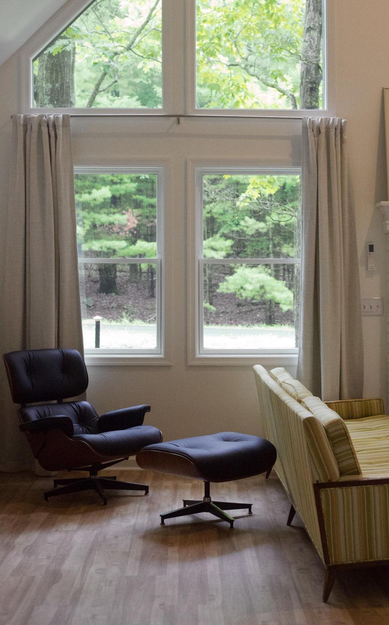 Temi In Poconos - Modern Holiday home